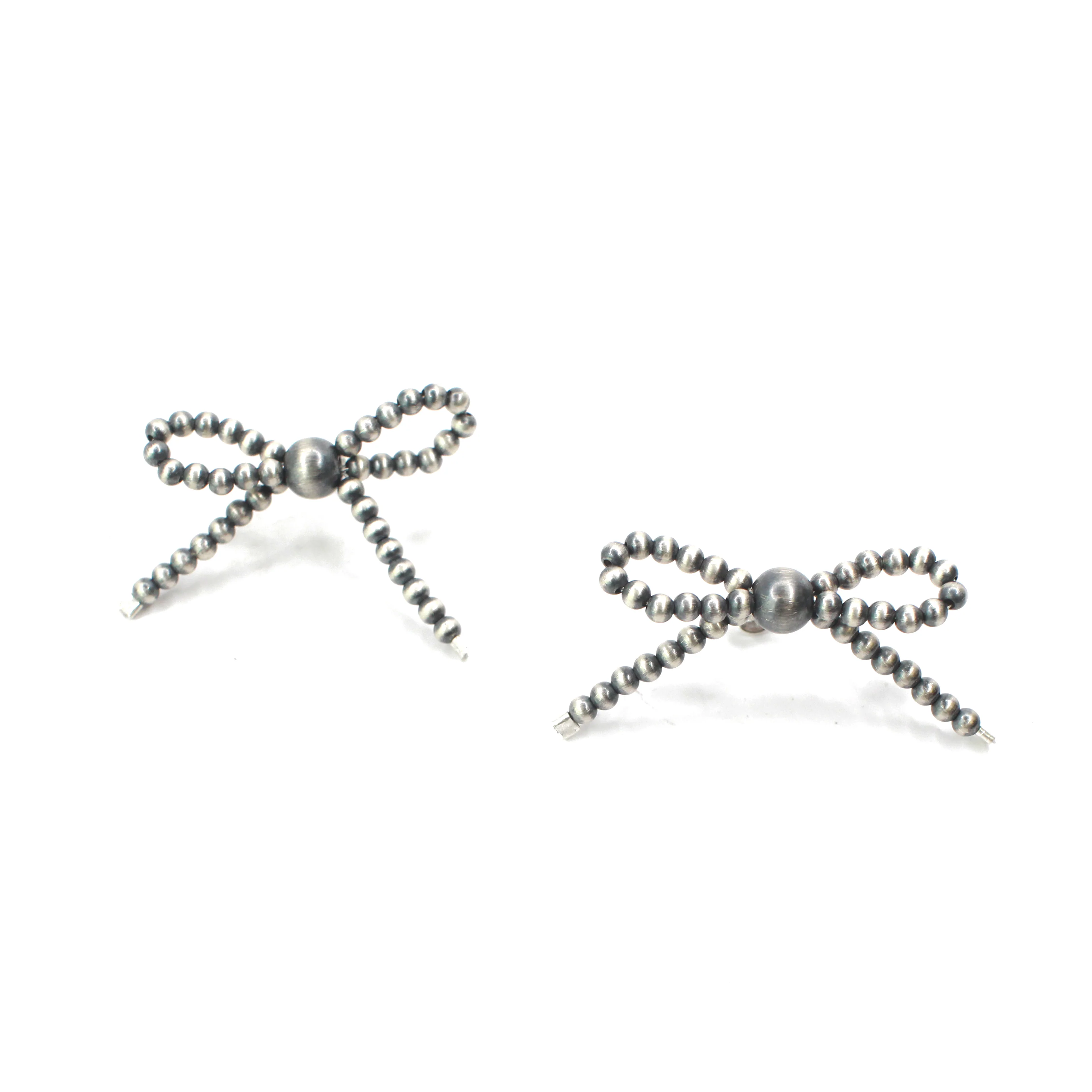 Navajo Pearl Bow Studs