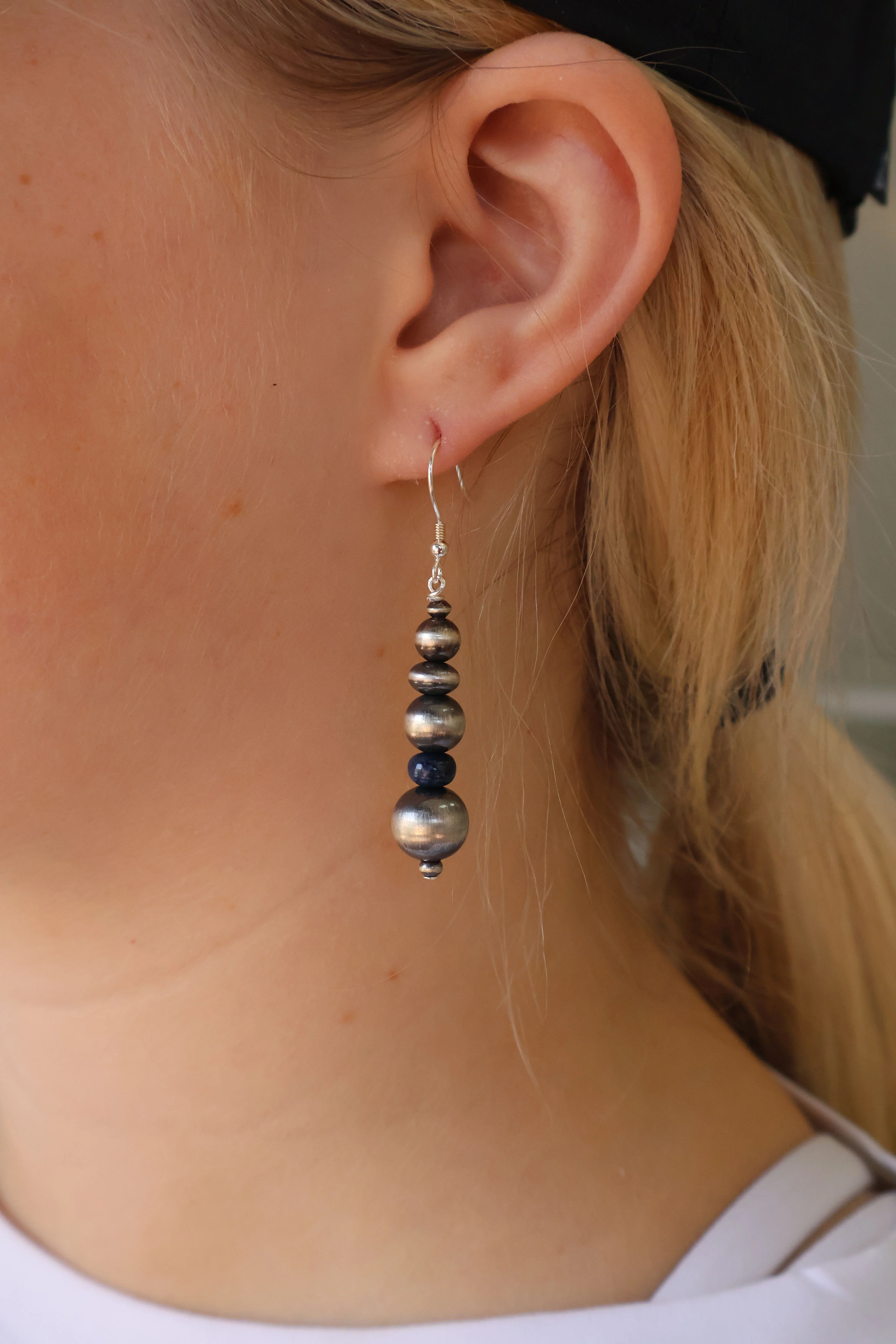 Navajo Pearl Earrings- Lapis - Image 2