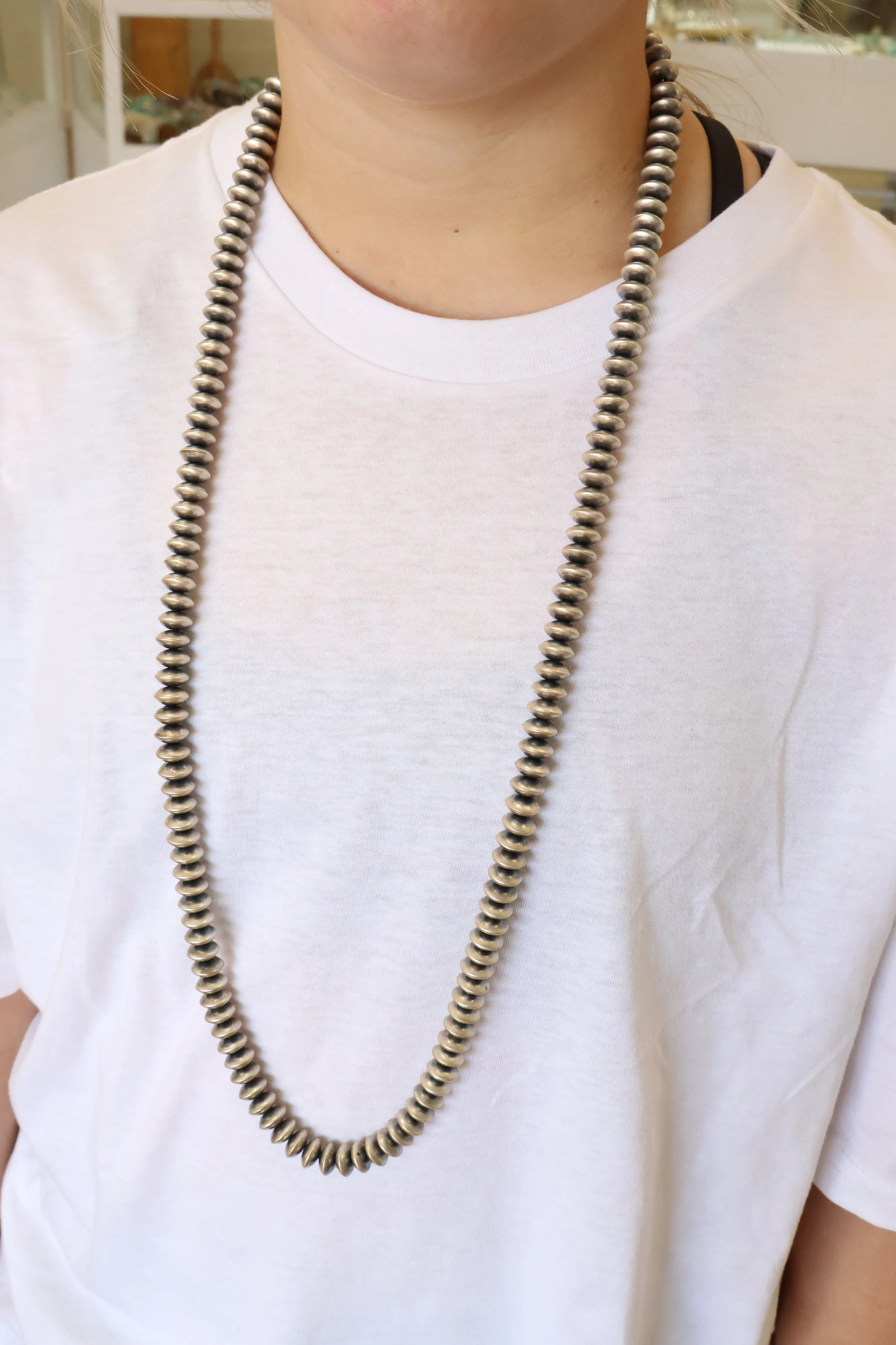 10.5mm Saucer Navajo Pearls - 36" - Image 2